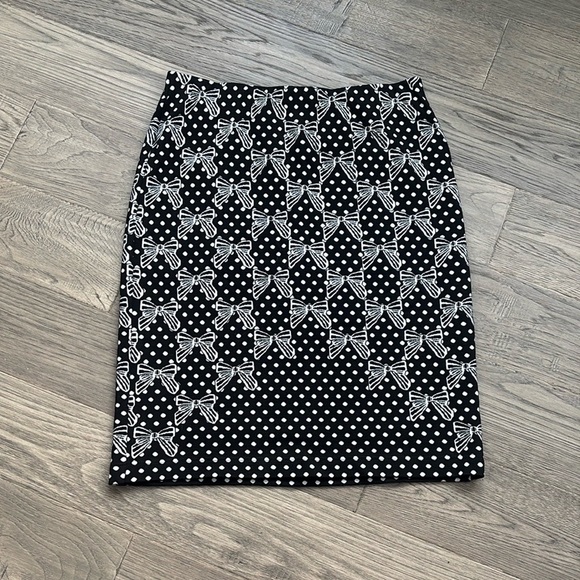 RIANI | Black and White Bow and Polka Dot Patterned Skirt / Elastic Band Size 8 - Picture 1 of 11